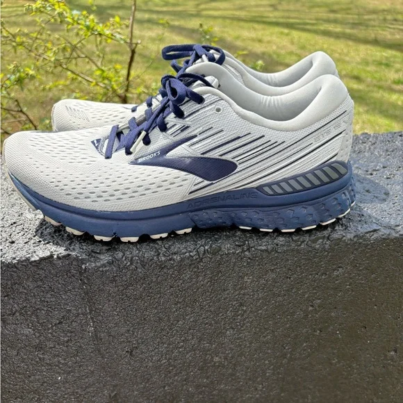 Brooks Adrenaline 19 Gray and Navy Running Shoes Men’s Size 11D - Picture 3 of 8